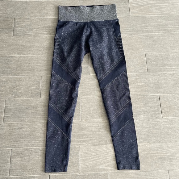 Athleta Twilight Tight Navy Sparkly Silver Metallic High Waisted Leggings Size L - Picture 15 of 15